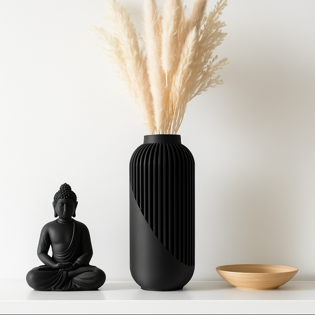 Vaso in stile orientale nero di design moderno per l'arredamento di ambienti originali