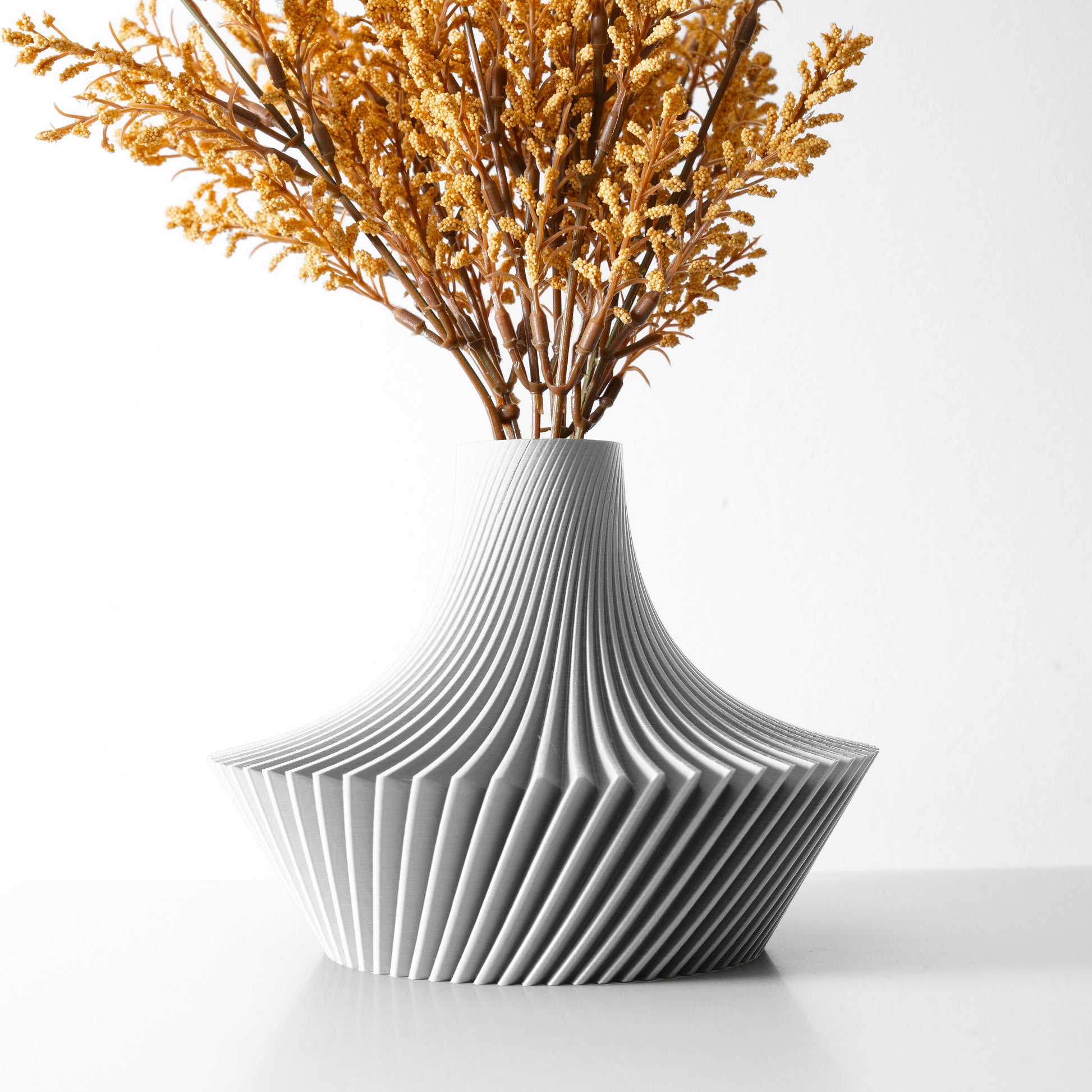 Portafiori bianco per l'arredamento di case moderne