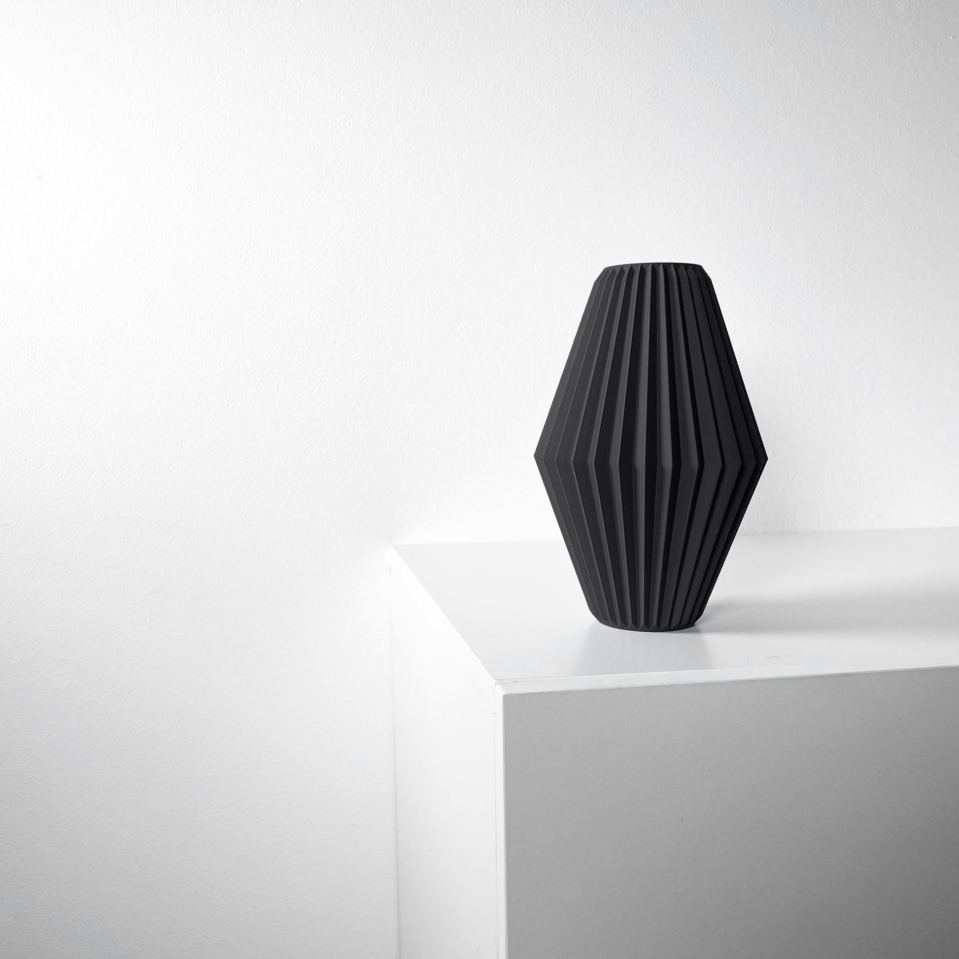 Vaso di design raffinato in PLA ecologico NERO ANTRACITE