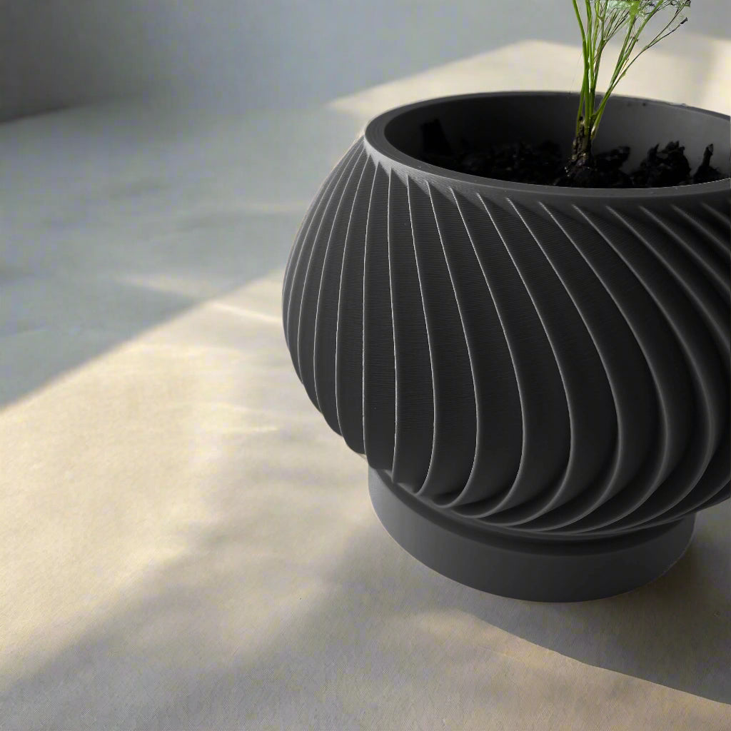 Vaso di design a spirale in PLA ecologico NERO ANTRACITE