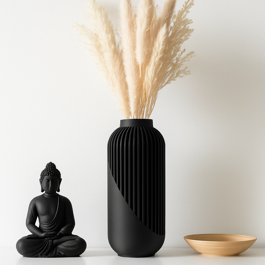 Vaso in stile orientale nero di design moderno per l'arredamento di ambienti originali