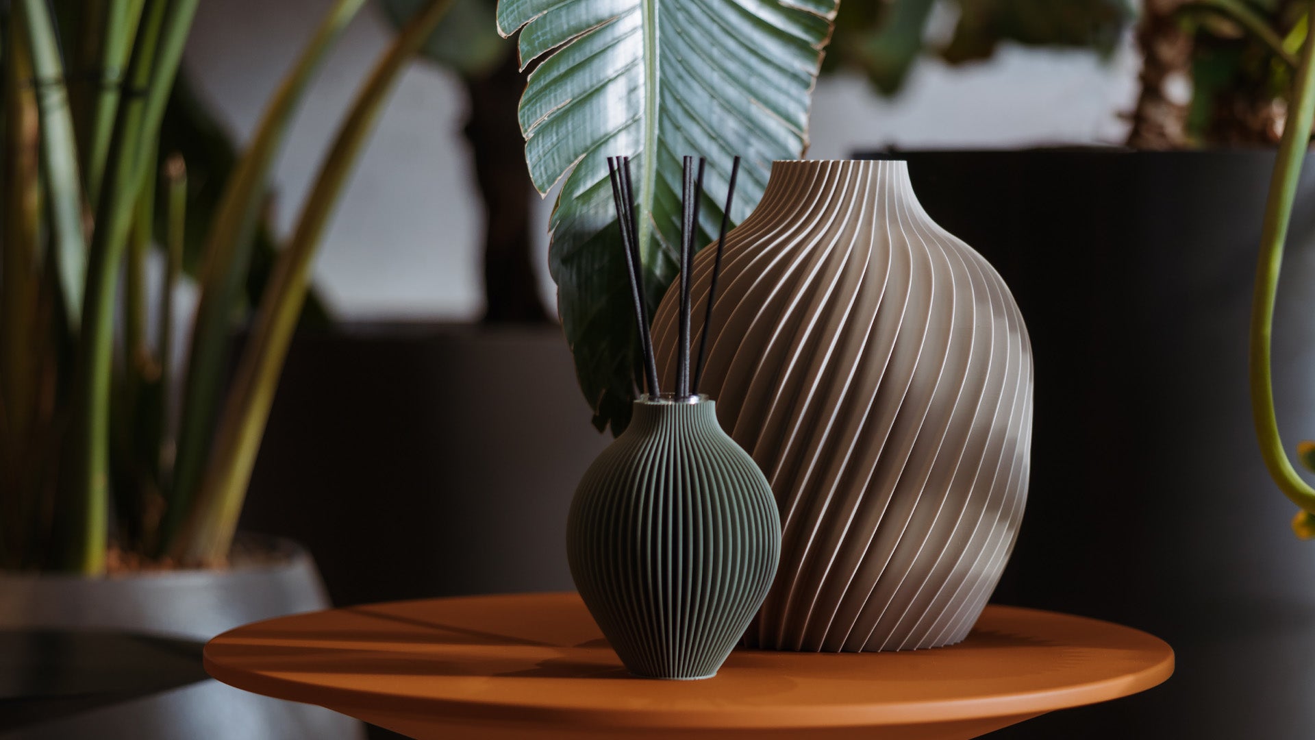 Portaprofumo e vaso - abbinamento per arredare la casa in modo moderno