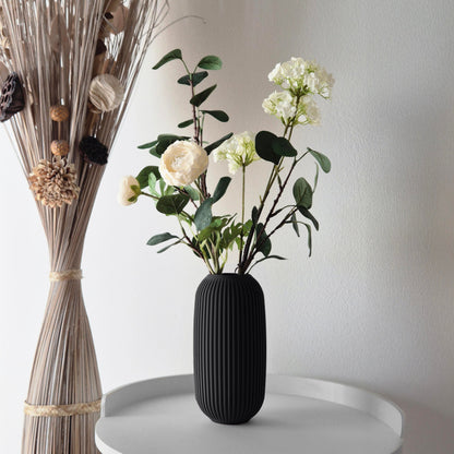 Vaso Kiri nero elegante e moderno per arredare gli ambienti