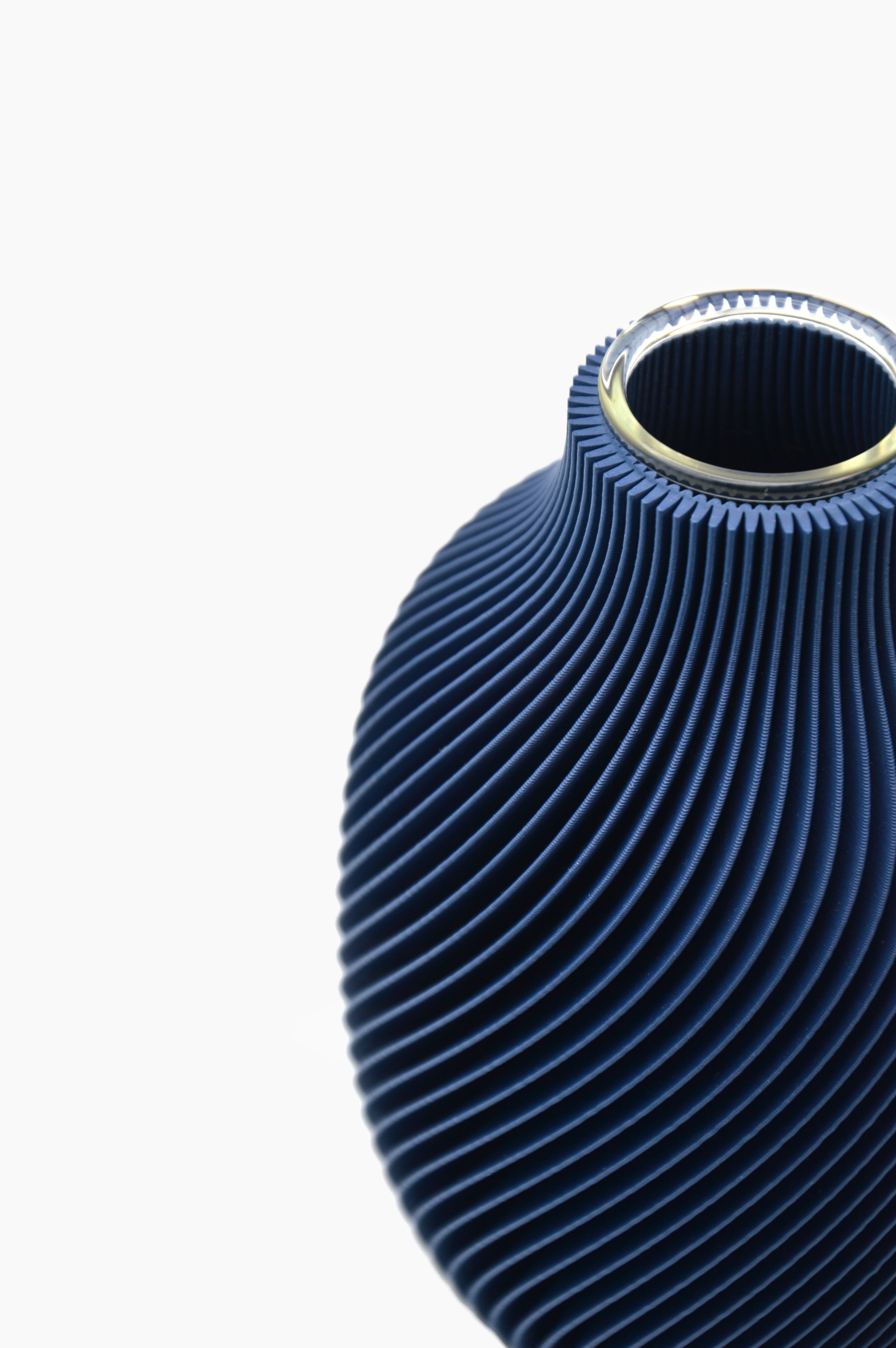 Diffusore di profumo moderno e particolare blu cobalto