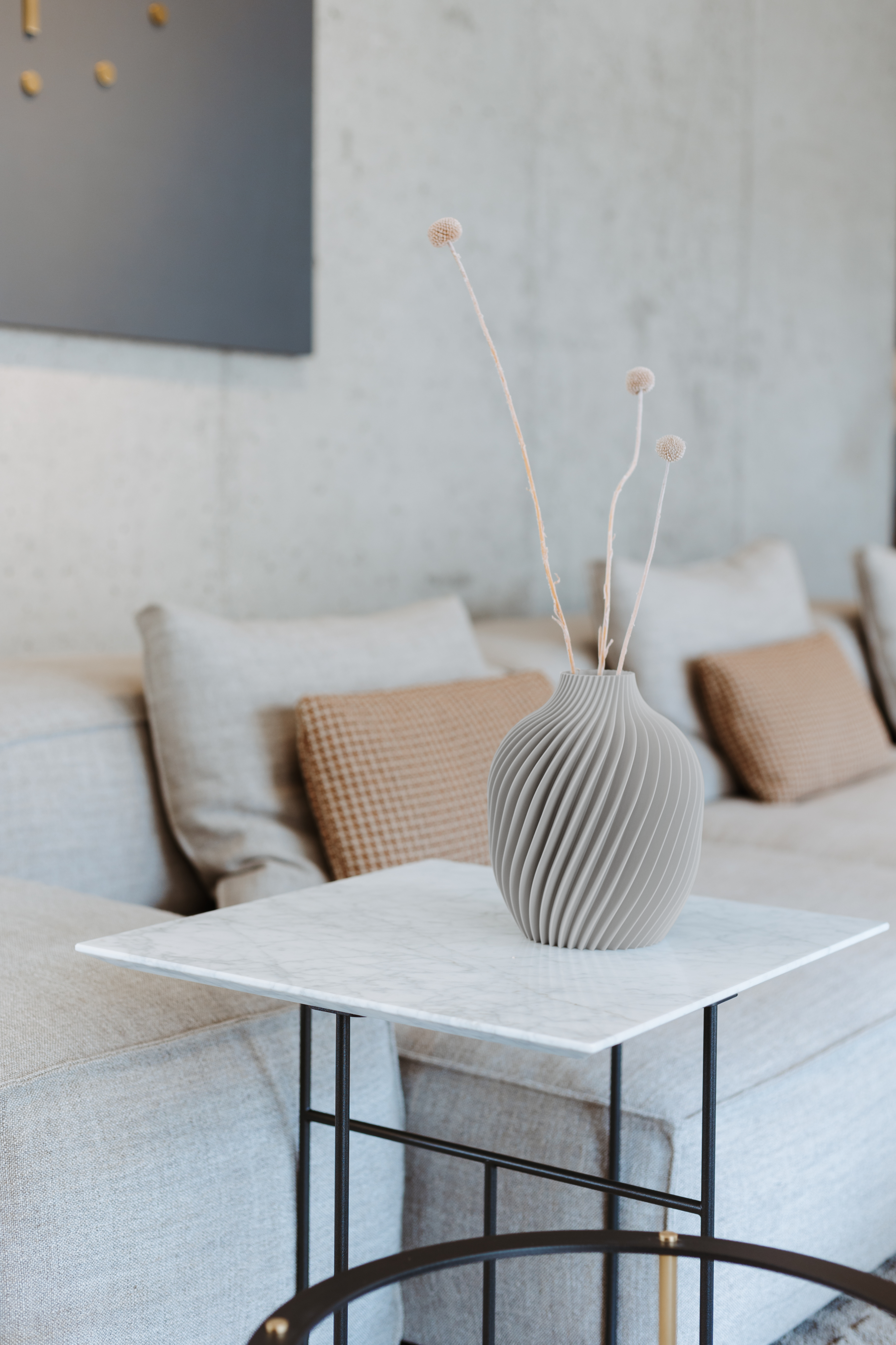 Vaso bello bianco moderno per l'arredamento di casa