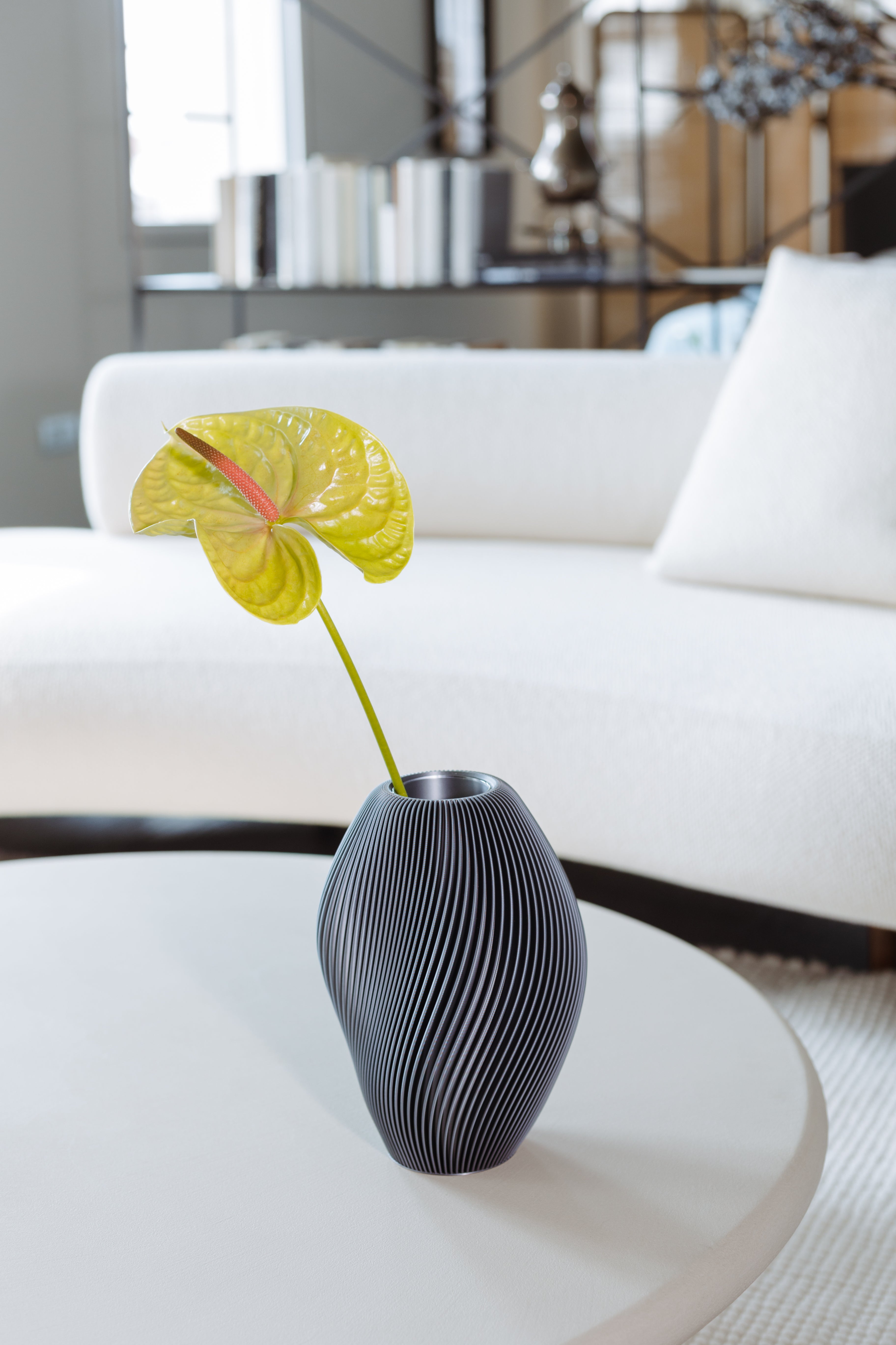 Vaso blu moderno bellissimo. Il vaso più bello del mondo