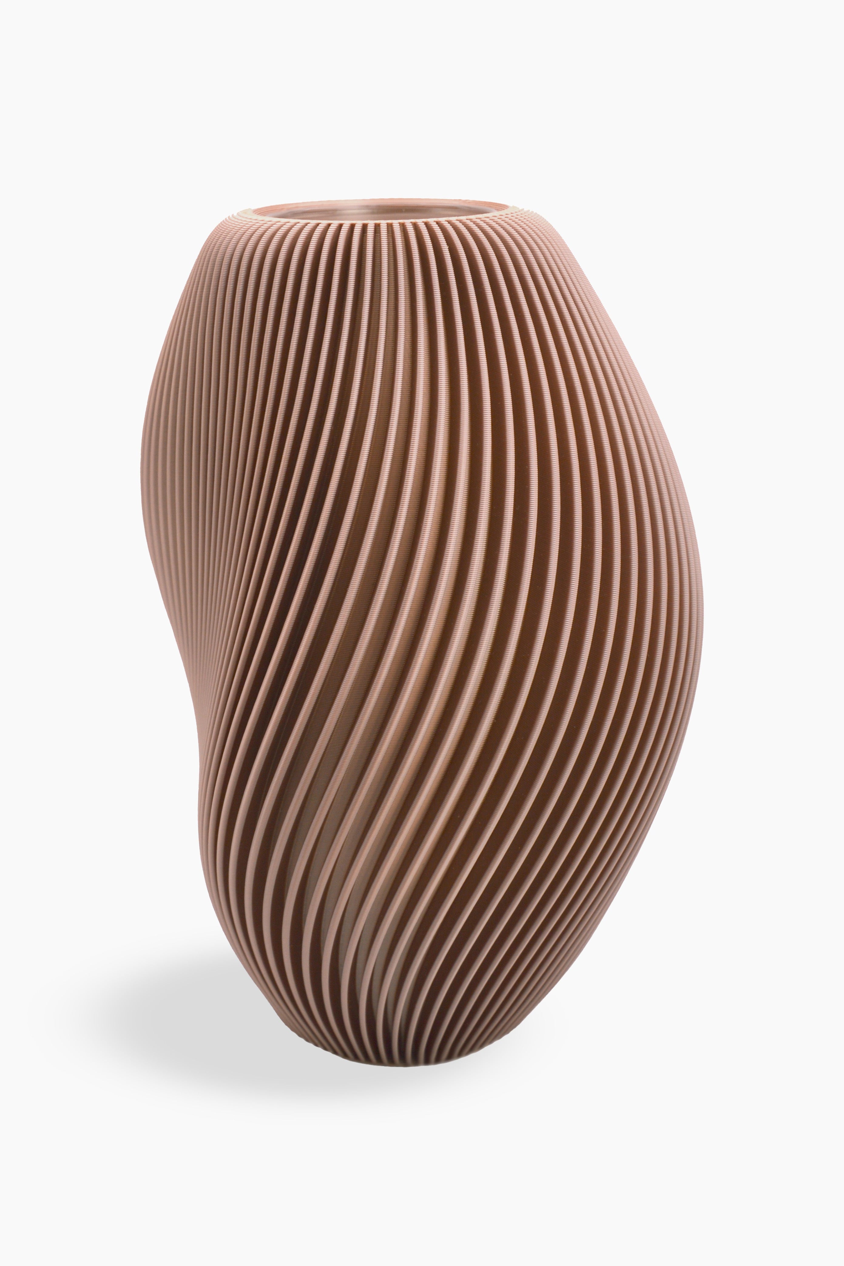 Vaso rosa antico dalle linee sinuose